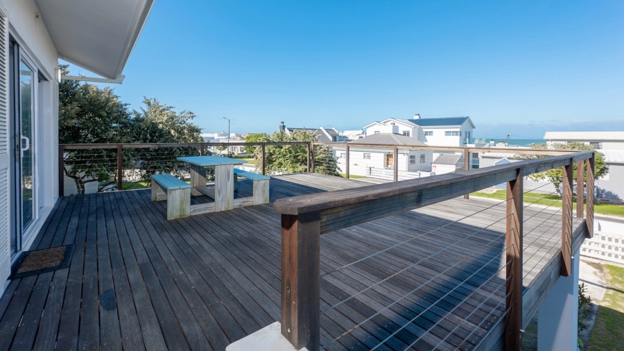 5 Bedroom Property for Sale in Agulhas Western Cape